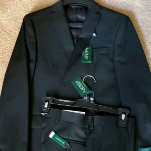 Young Mens 2pcs suit size 18R